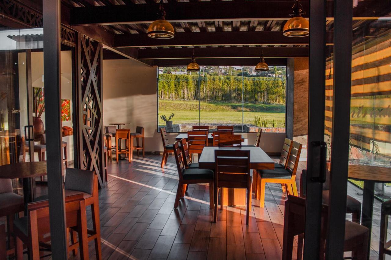 Hotel Rancho Tabachines Zitácuaro Kültér fotó