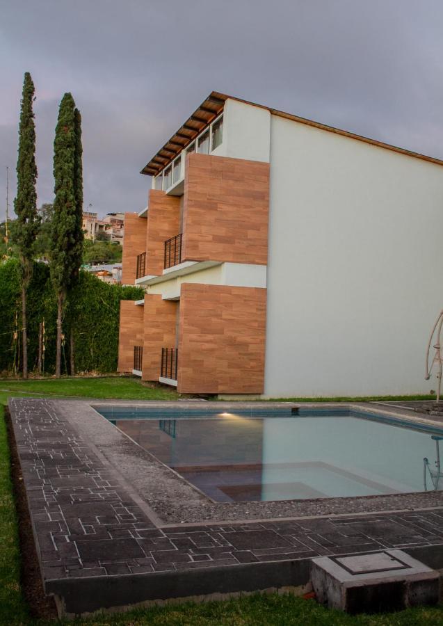 Hotel Rancho Tabachines Zitácuaro Kültér fotó